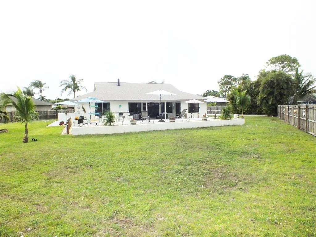 Photo of 115 Laurel Way