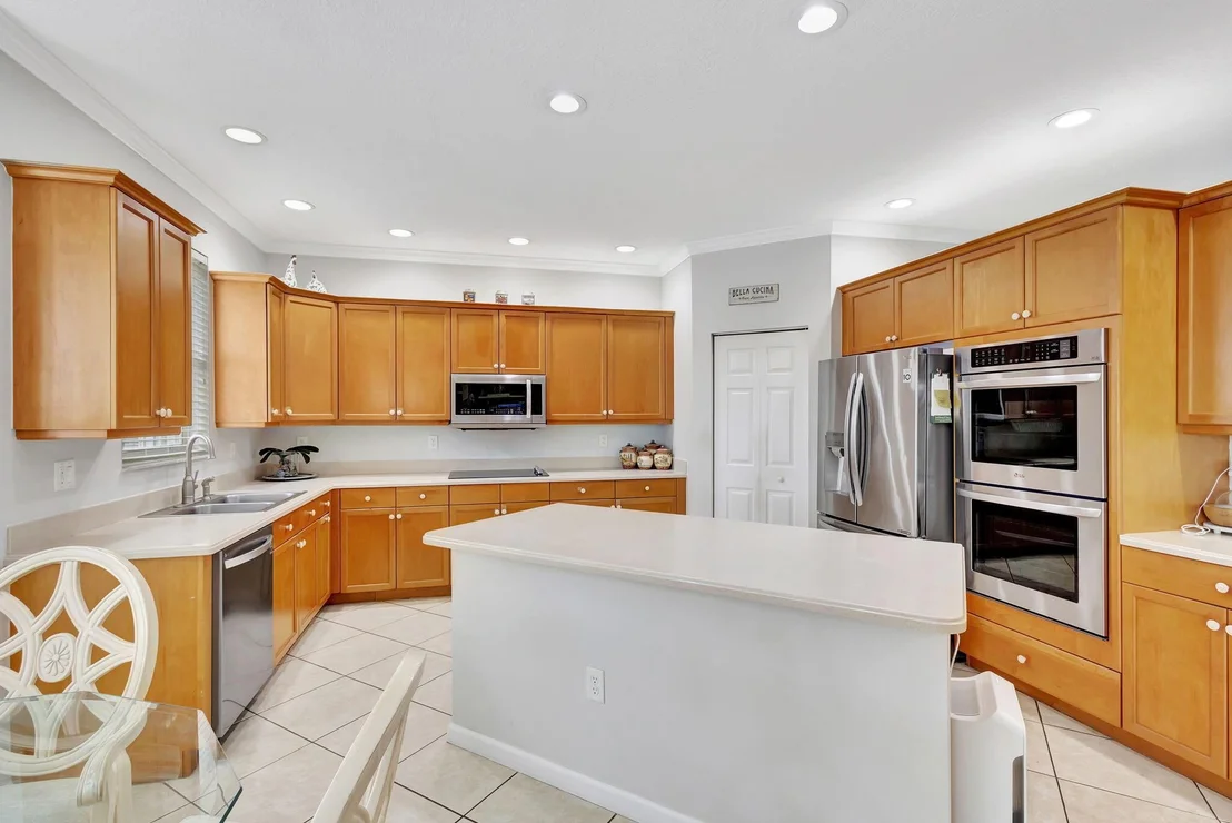 Photo of 8951 Alexandra Circle