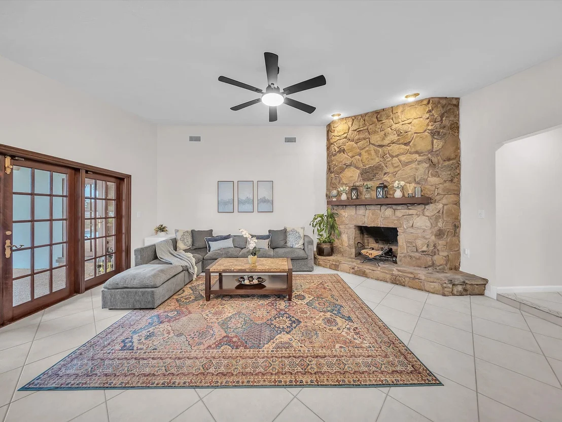 Photo of 9651 CONCH SHELL Manor