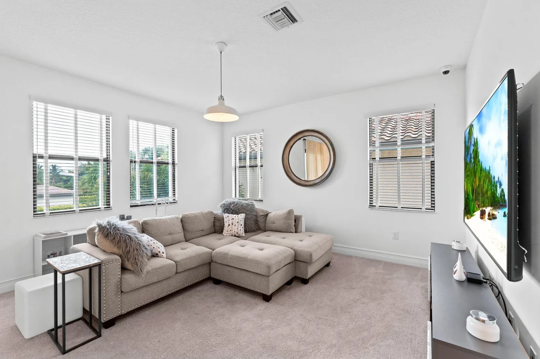 Photo of 16813 PAVILION Way