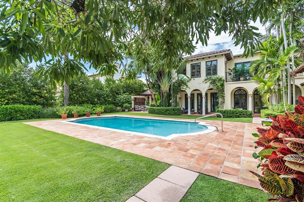 Photo of 235 Dunbar Road