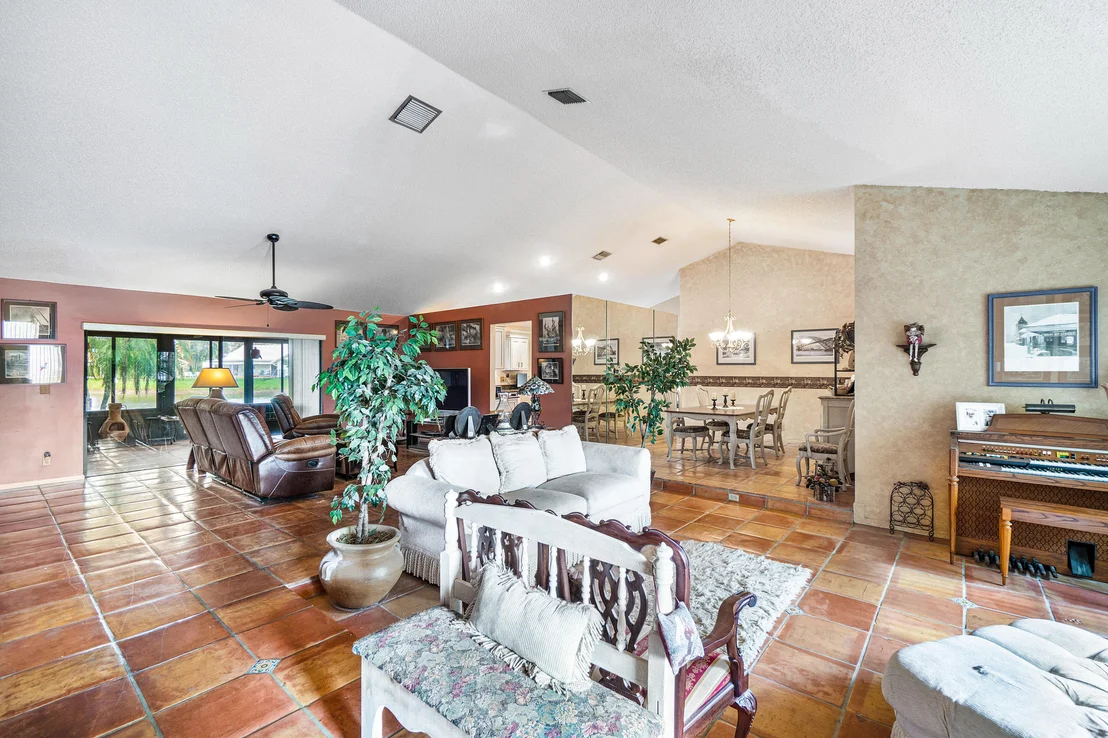 Photo of 9285 Laurel Green Drive