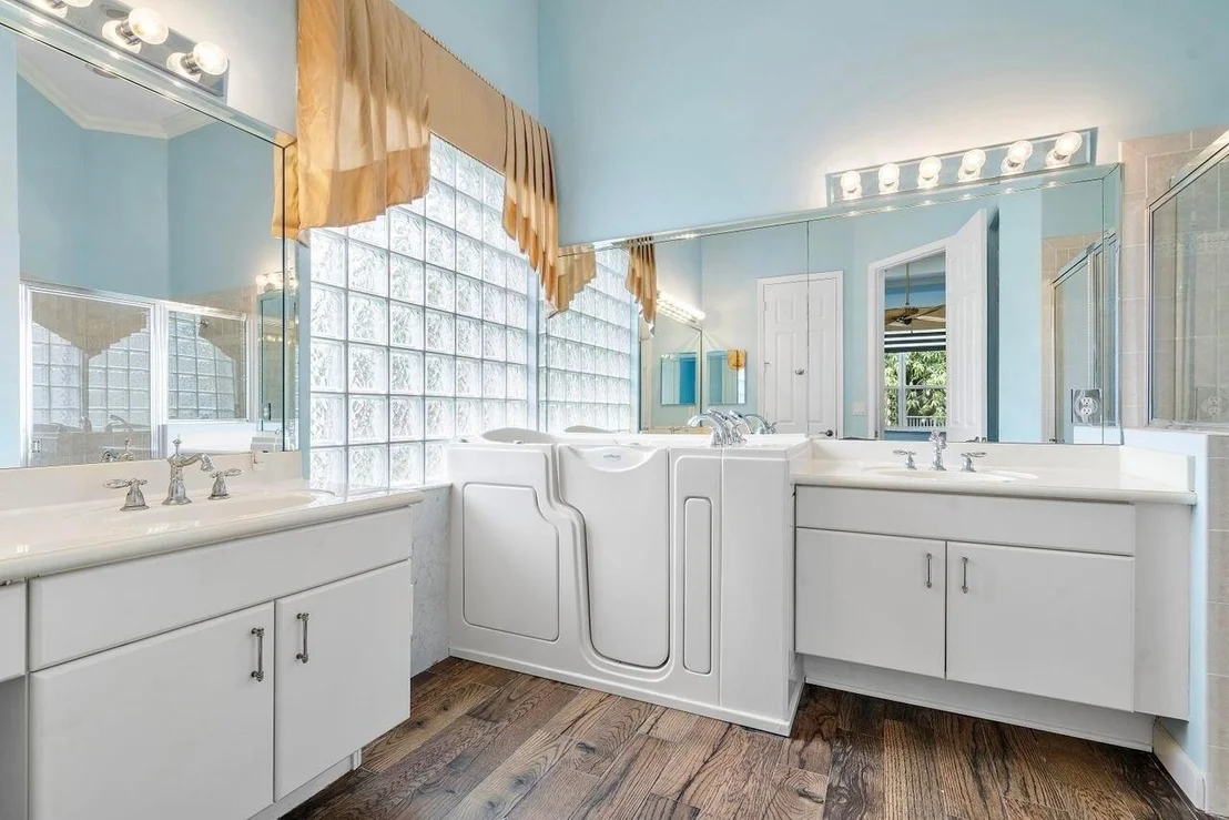 Photo of 8351 Mastic Cay