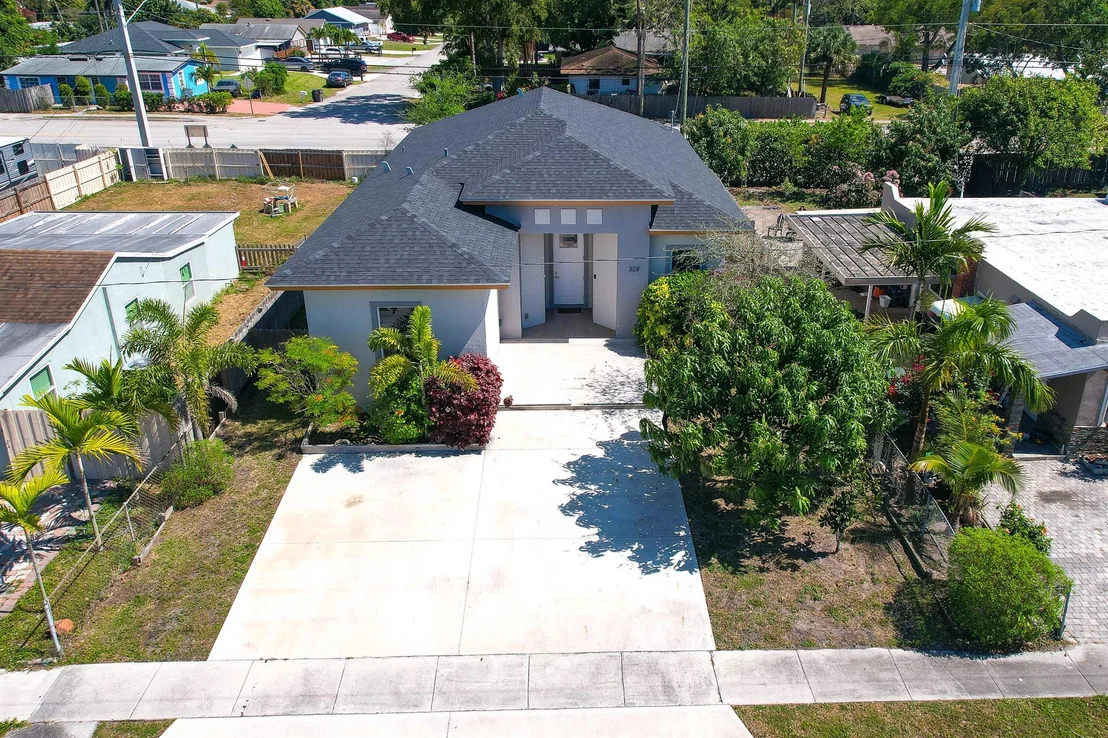 Photo of 328 Jackson Avenue