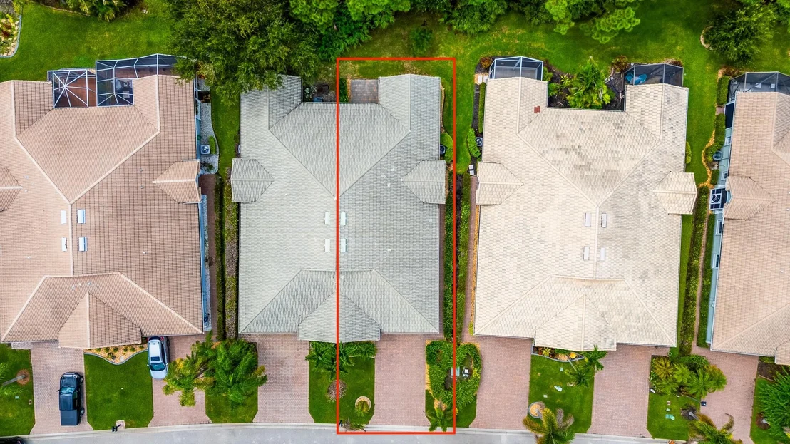 Photo of 590 NW Red Pine Way