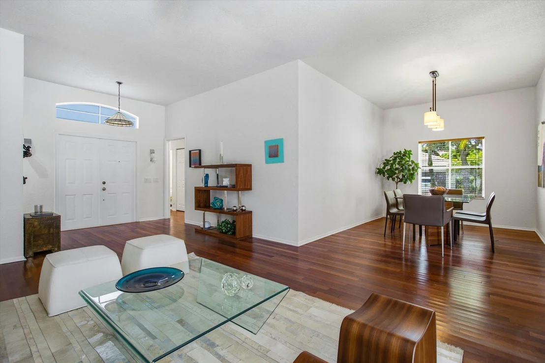 Photo of 1285 WINDSOR Lane