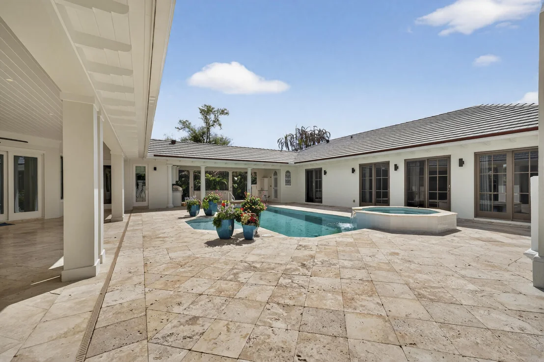 Photo of 544 Live Oak Road