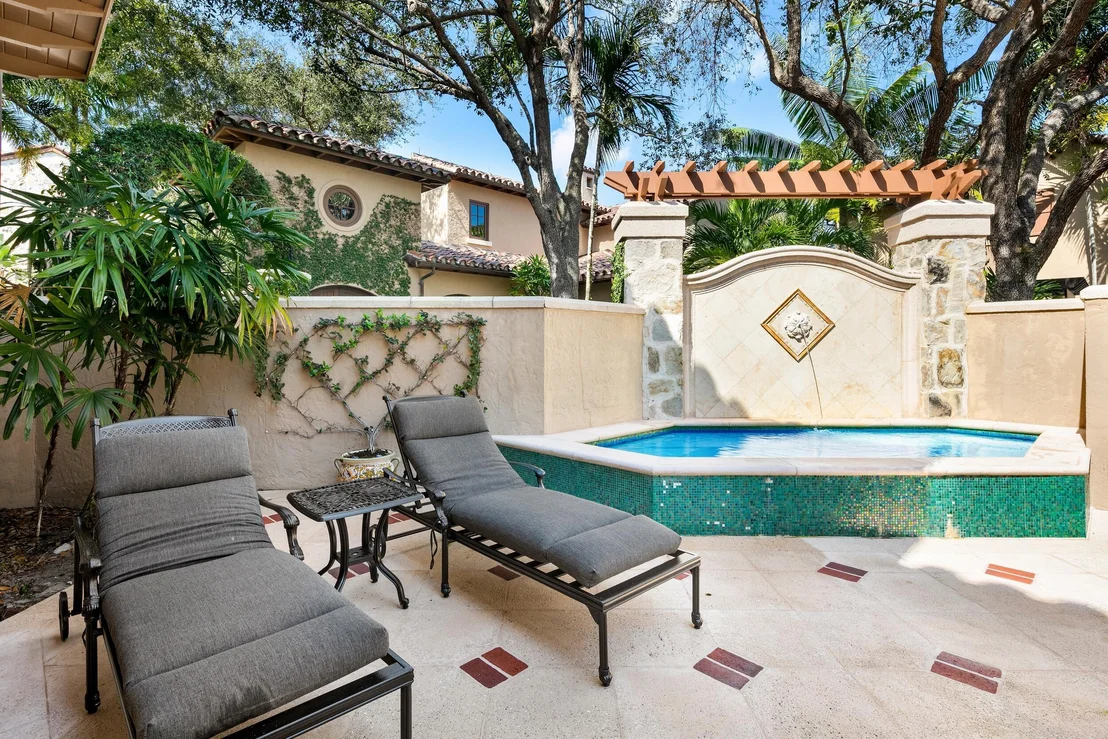 Photo of 306 Villa Drive