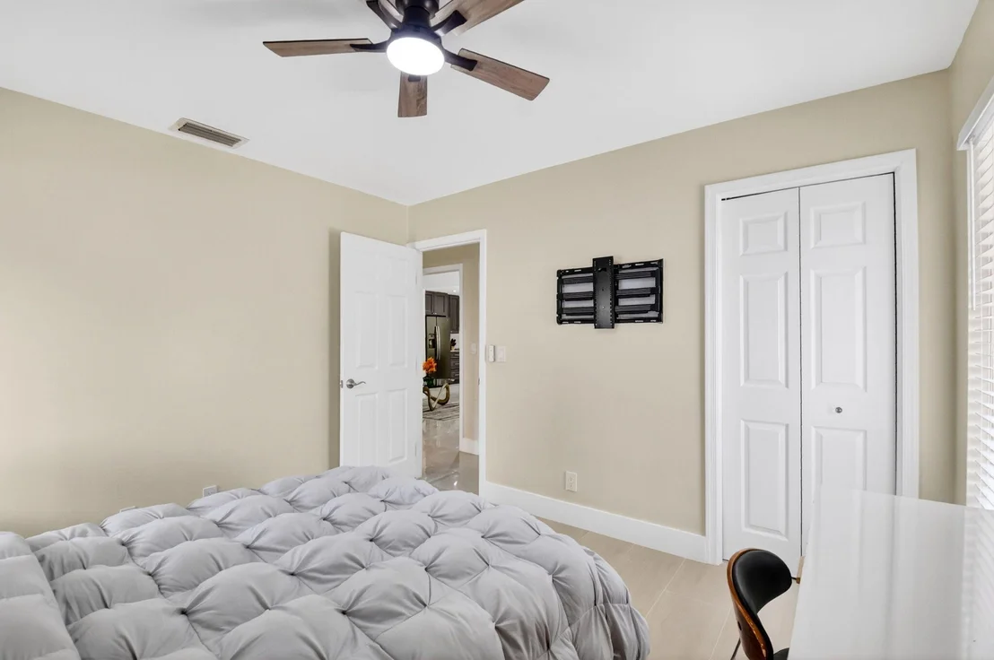 Photo of 990 Hickory Trail