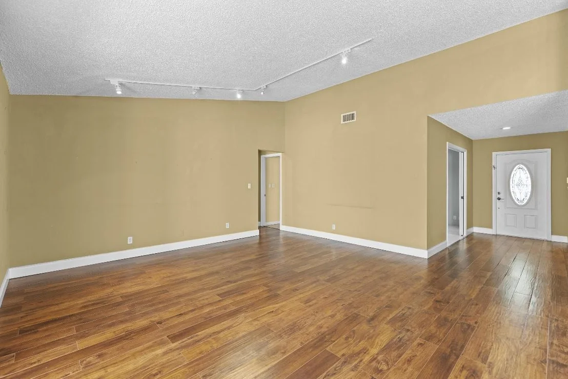 Photo of 7974 Cloverfield Circle