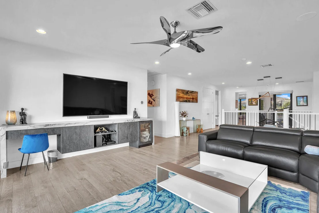 Photo of 8611 Dearborn River Way