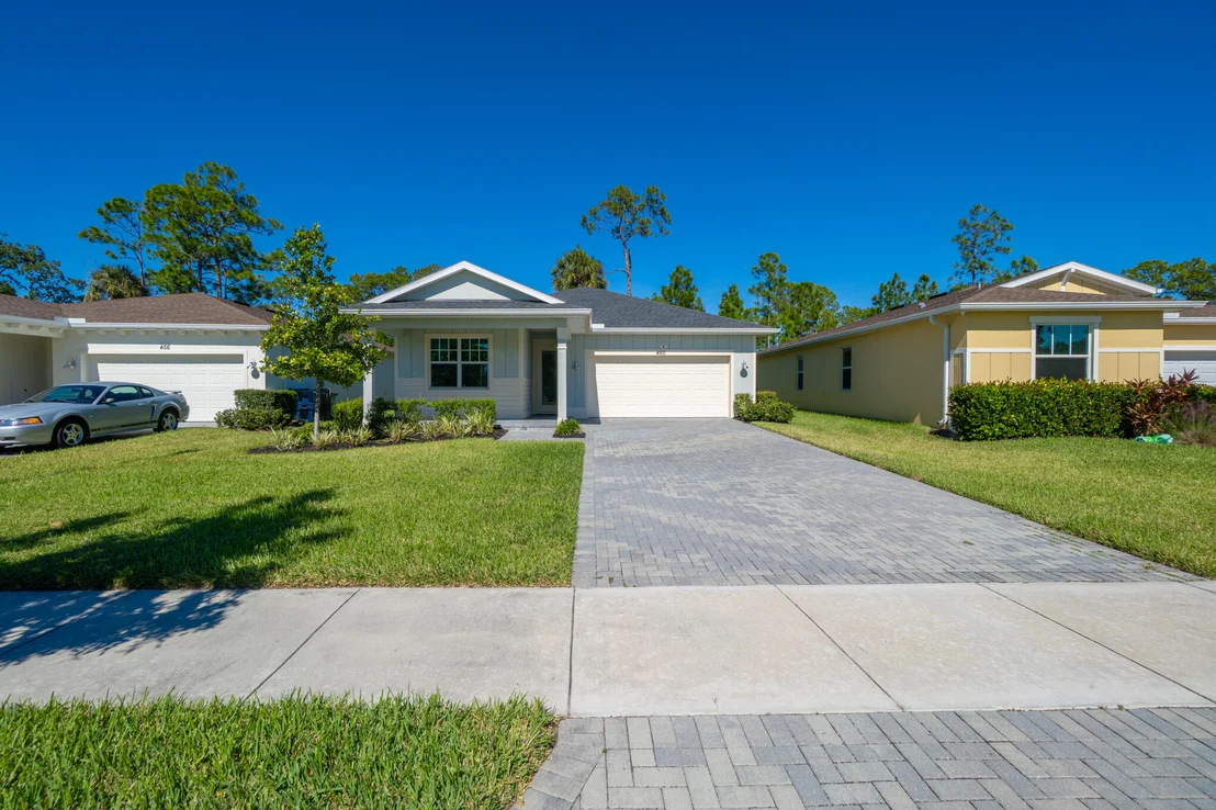 Photo of 460 Veridian Circle NW