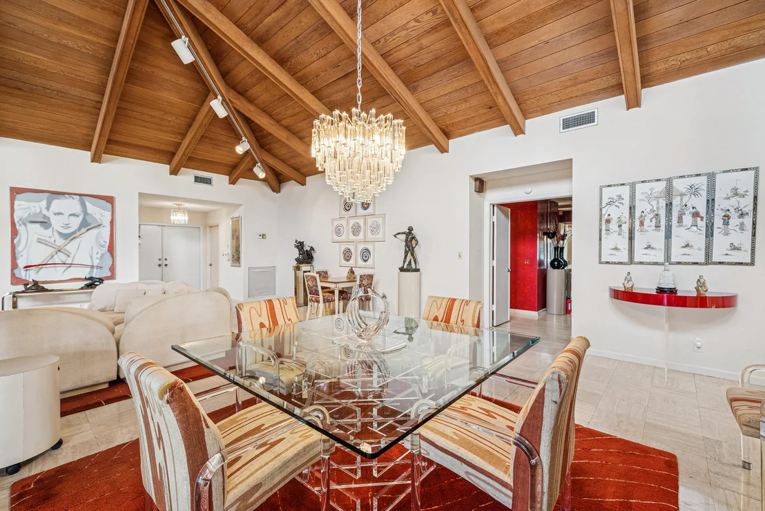 Photo of 5104 Pineview Circle