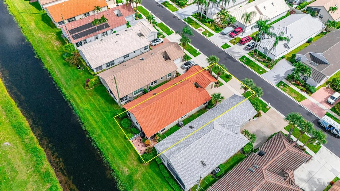 Photo of 6087 Bay Isles Drive