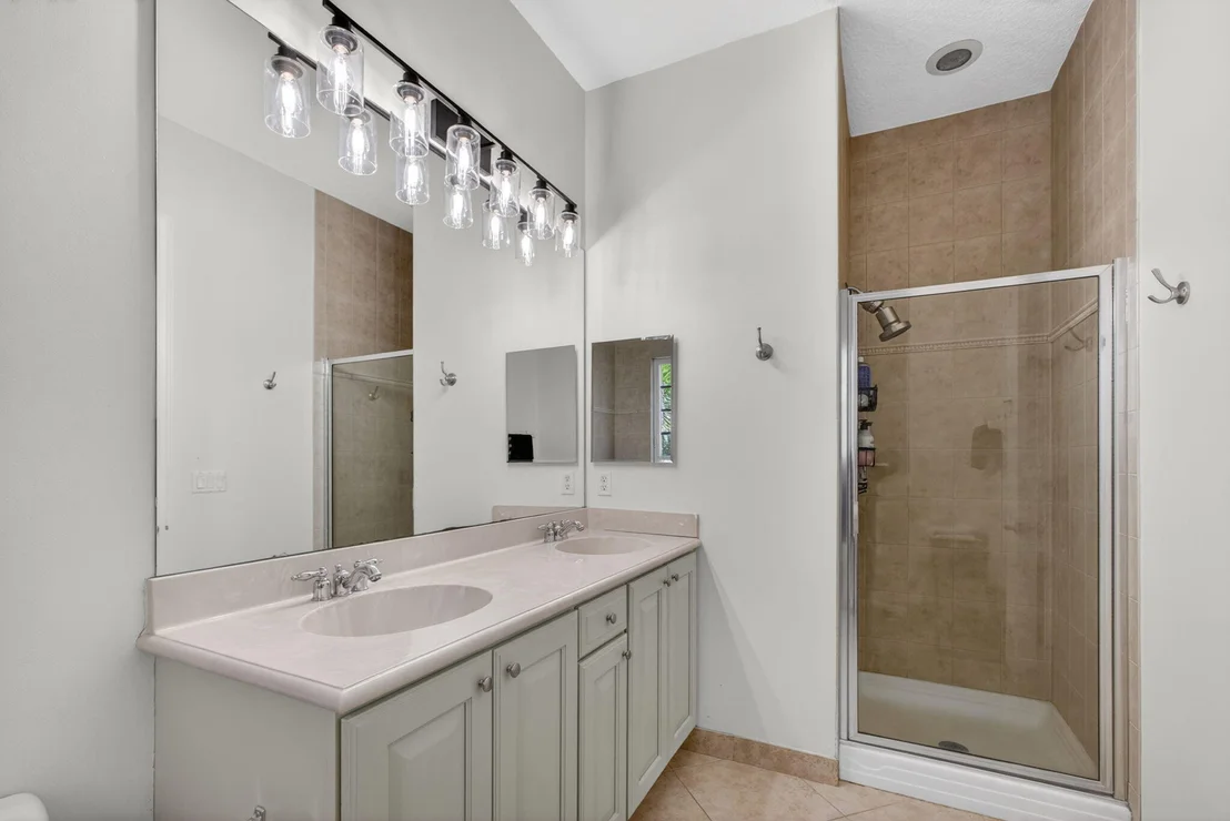Photo of 132 Midleton Way