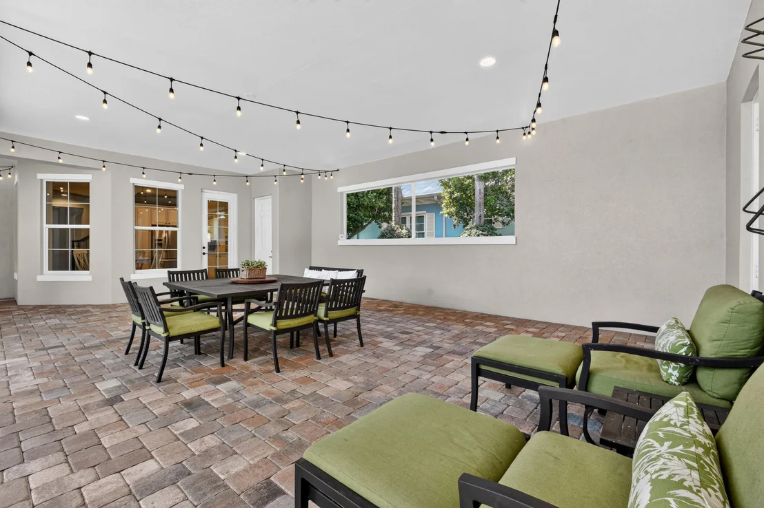 Photo of 2664 Greenway Drive