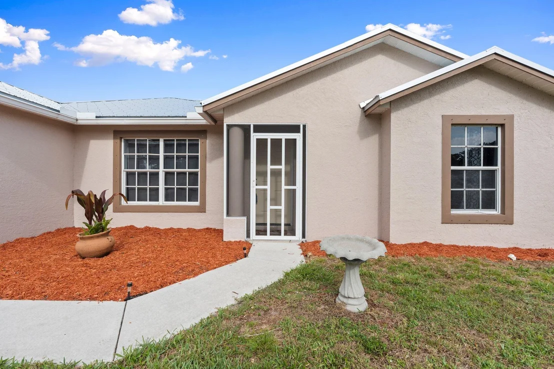 Photo of 5609 Sunset Boulevard