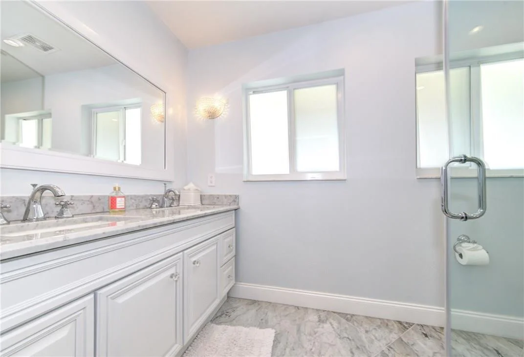 Photo of 4011 NE 23rd Avenue