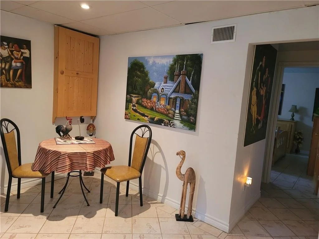 Photo of 6975 S Blvd.de Lane