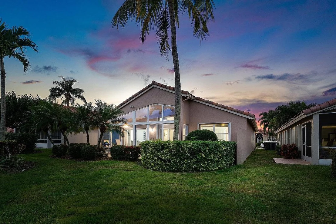 Photo of 6698 Sherbrook Drive