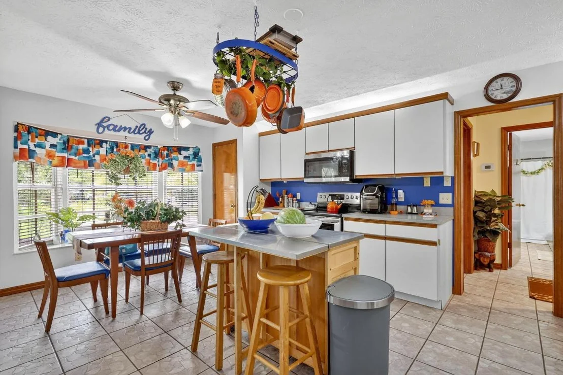 Photo of 600 Gopher Hill Road
