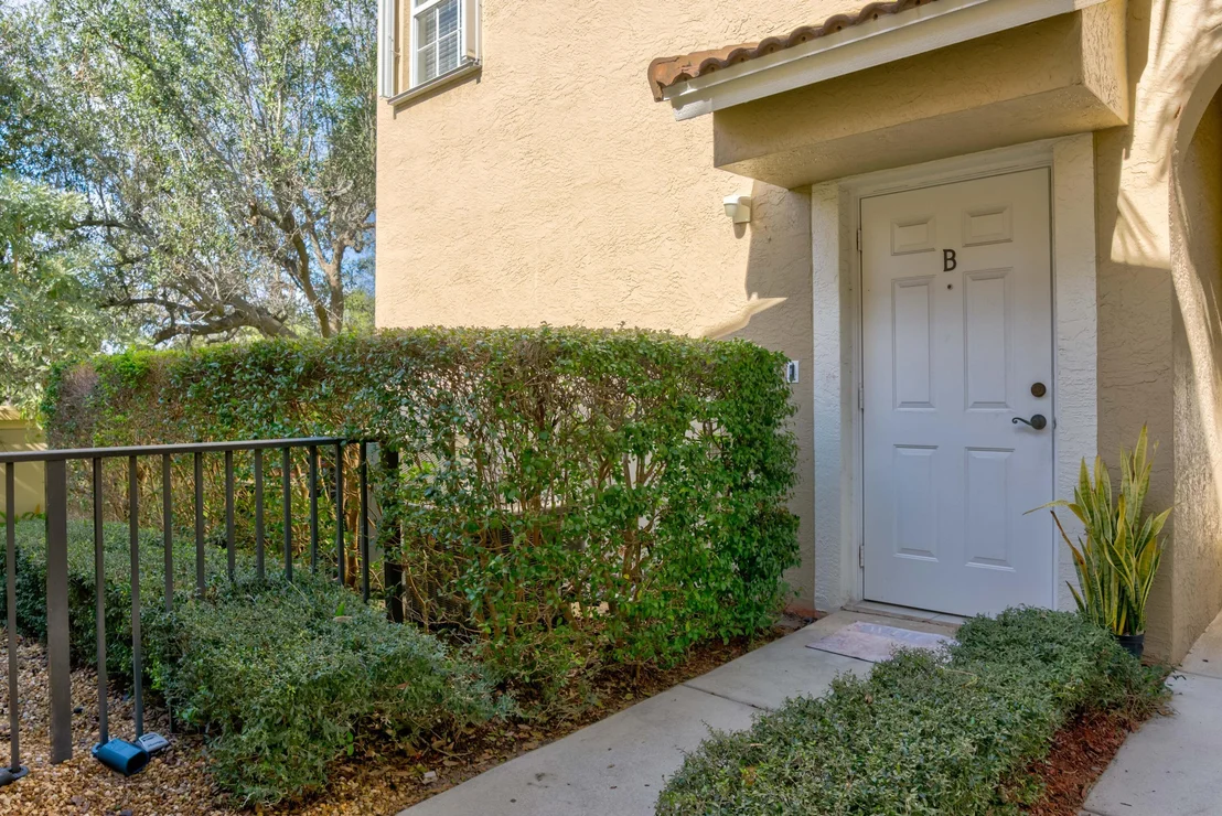 Photo of Unit B at 115 Lighthouse Circle