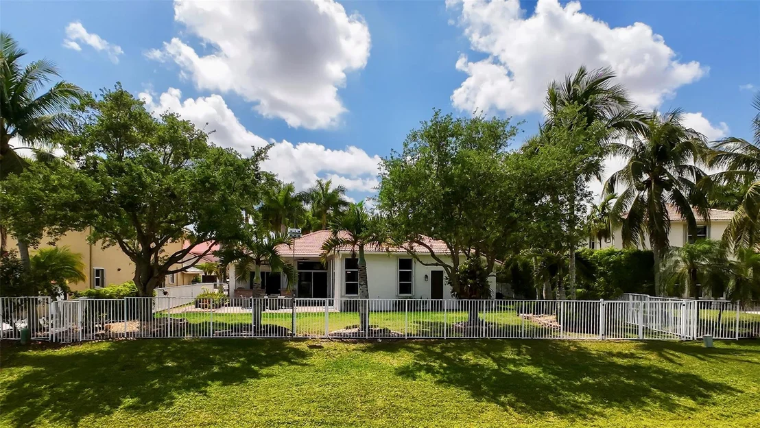 Photo of 950 Marina Drive