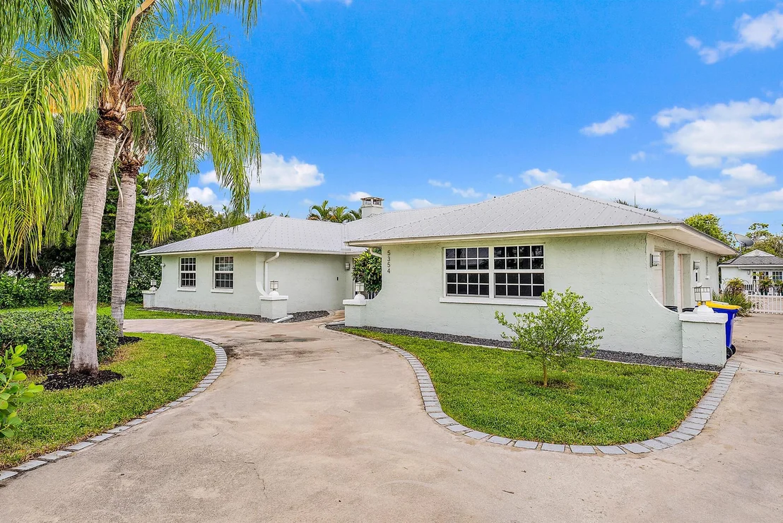 Photo of 5354 SE Horseshoe Point Road