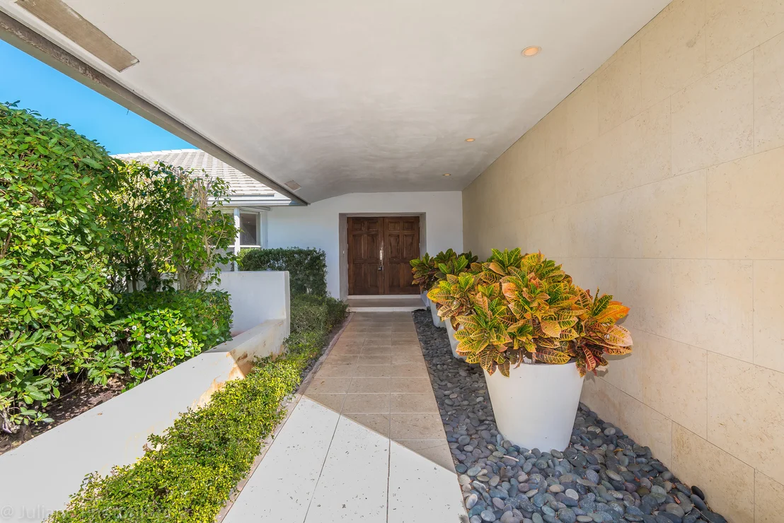 Photo of 6813 Giralda Circle