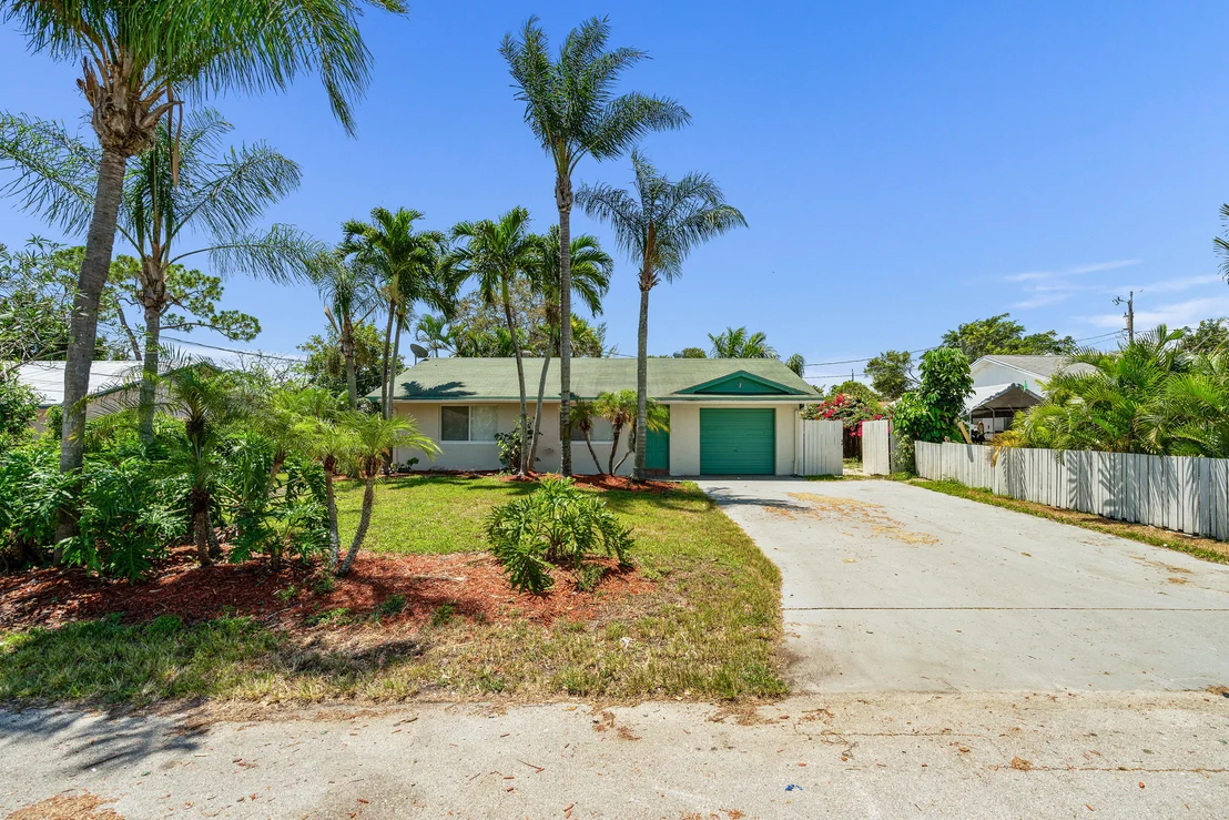 Photo of 3784 Mimi Lane