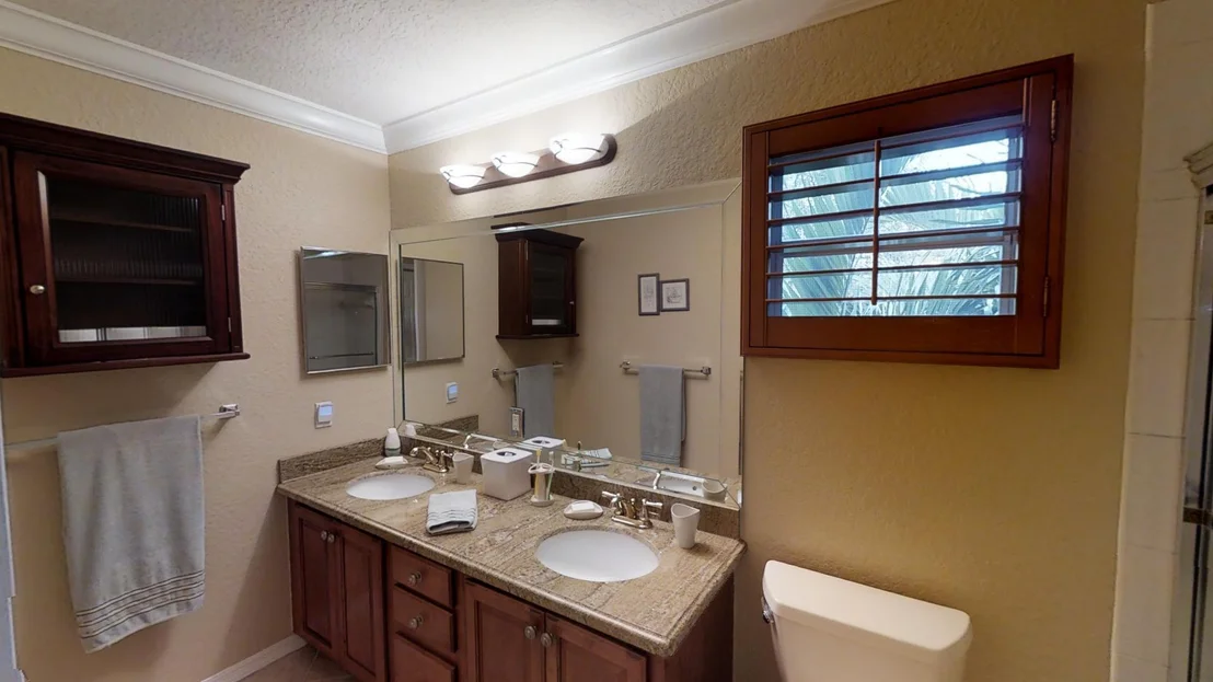 Photo of 11331 Edgewater Circle