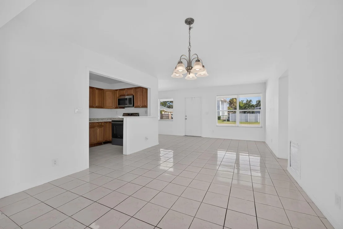 Photo of 304 Cypress Drive