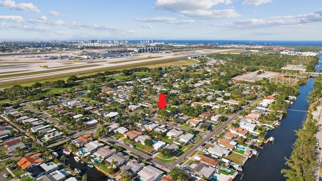Photo of 718 NW 9th Avenue
