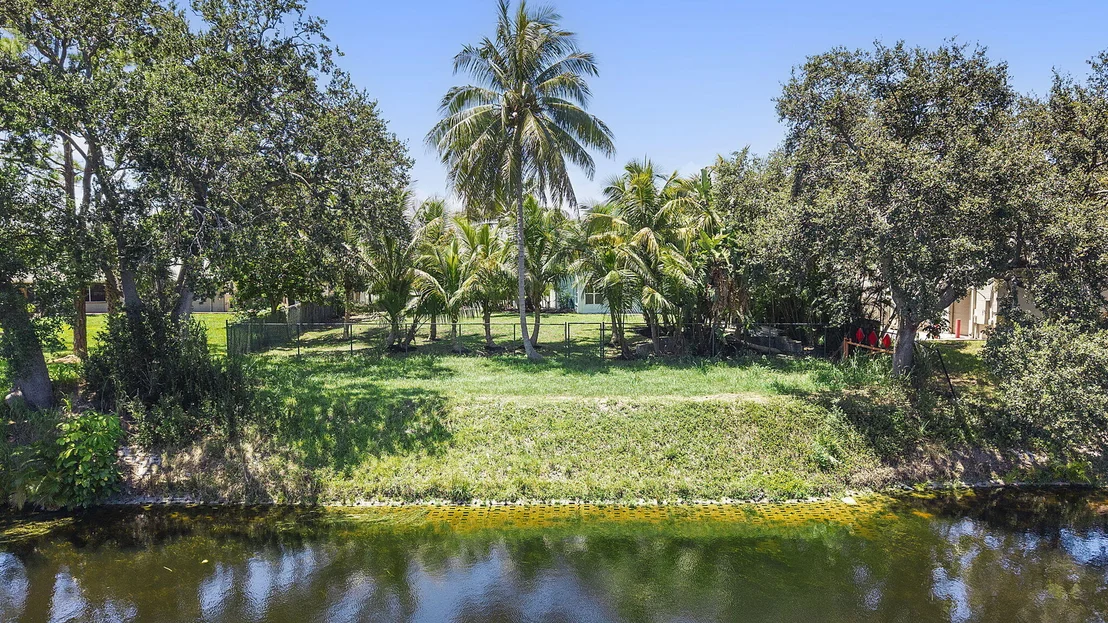 Photo of 7044 Thompson Road