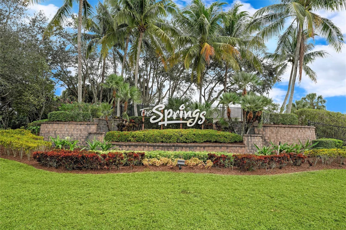 Photo of 6146 Spring Isles Boulevard