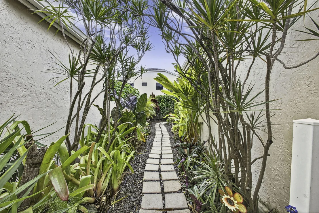 Photo of 2085 Chagall Circle