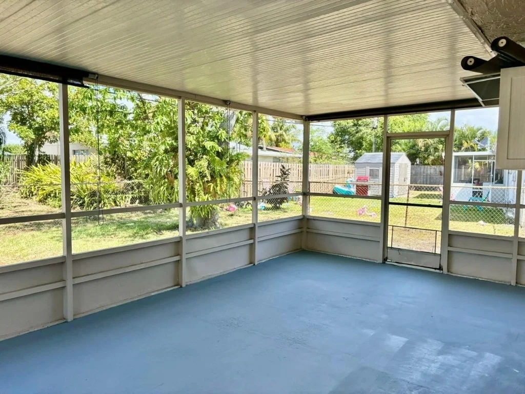 Photo of 3041 NE 11th Terrace