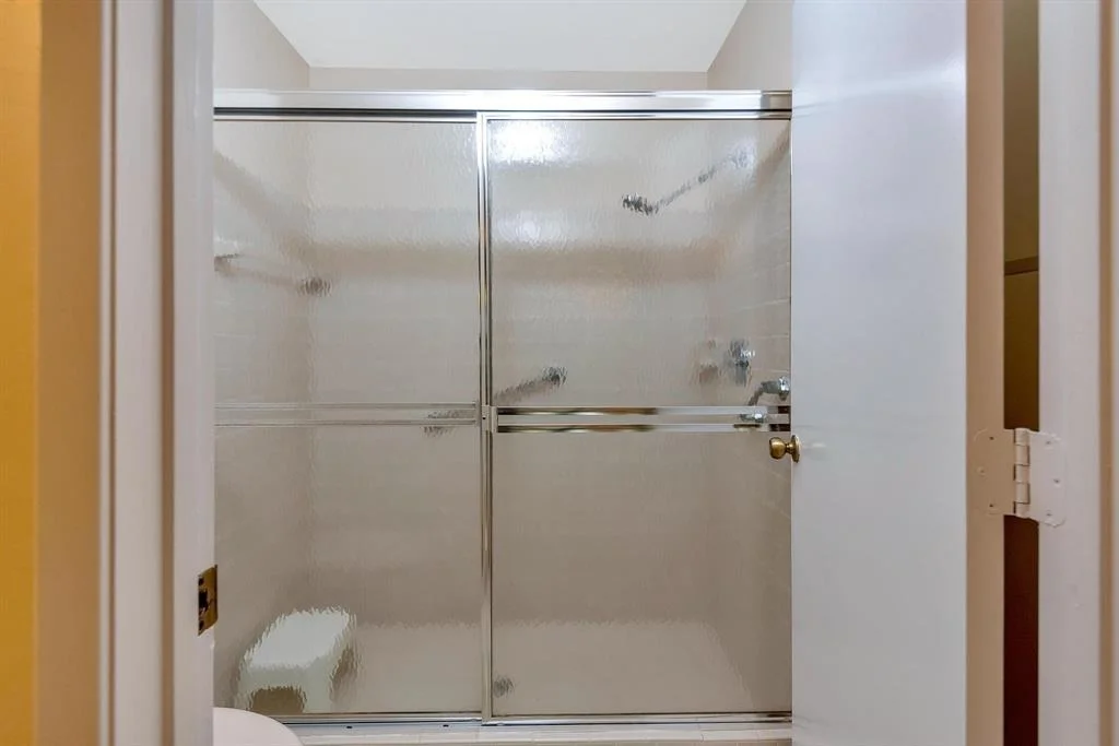 Photo of 8230 Springtree Road
