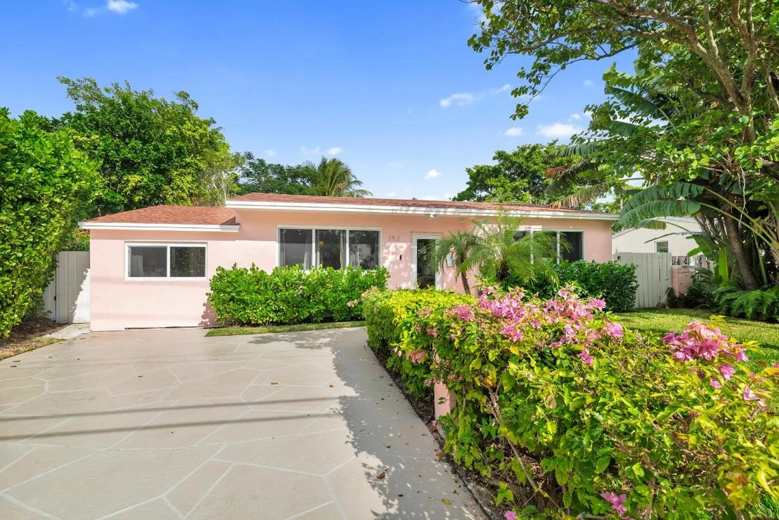 Photo of 353 Gregory Road