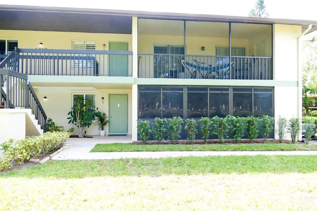 Photo of Unit D at 6468 Chasewood Drive
