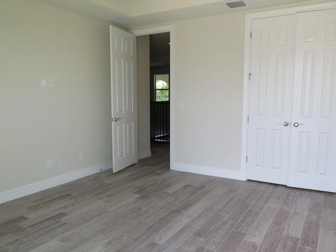 Photo of 1072 Community Drive