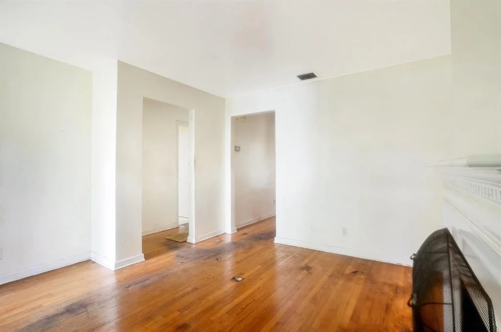 Photo of 210 Edgewood Drive