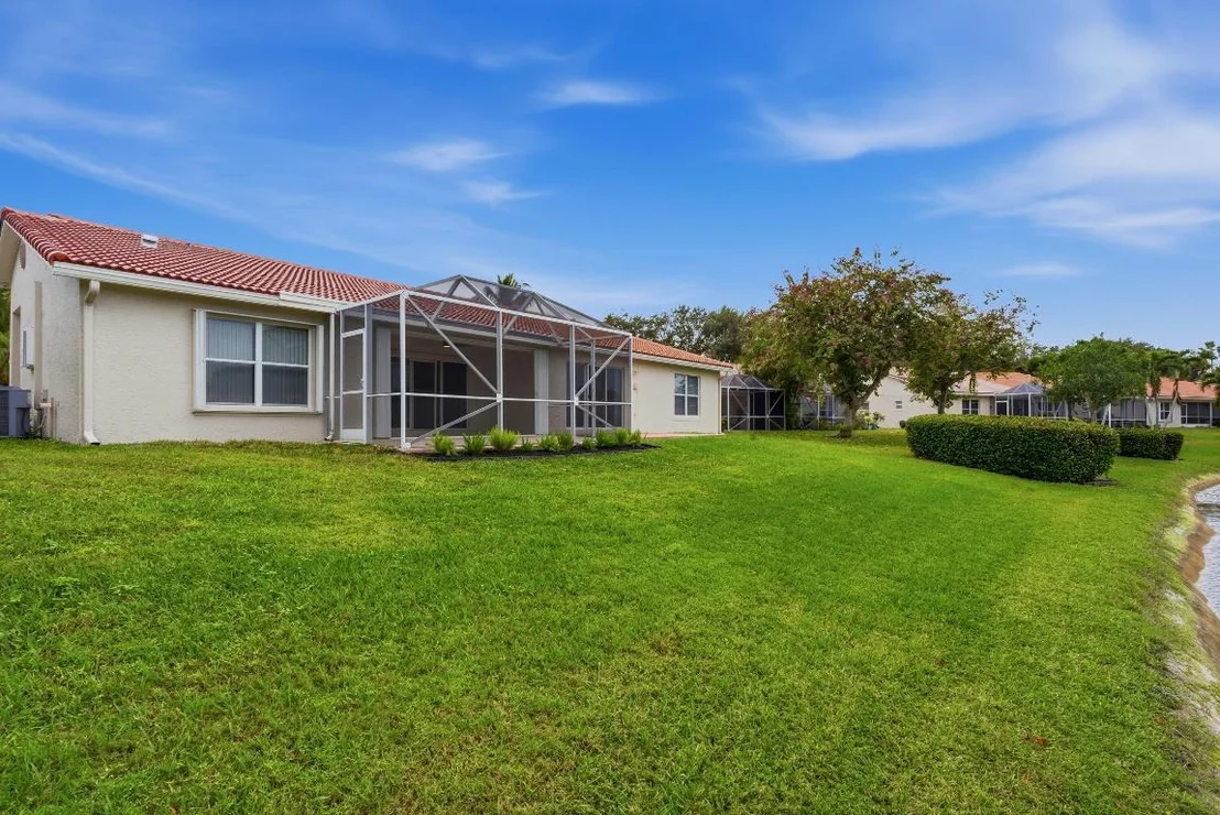 Photo of 128 Sausalito Drive