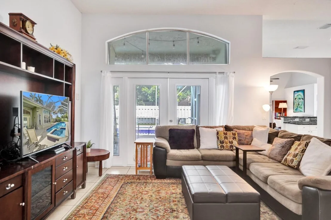 Photo of 5886 Bay Hill Circle