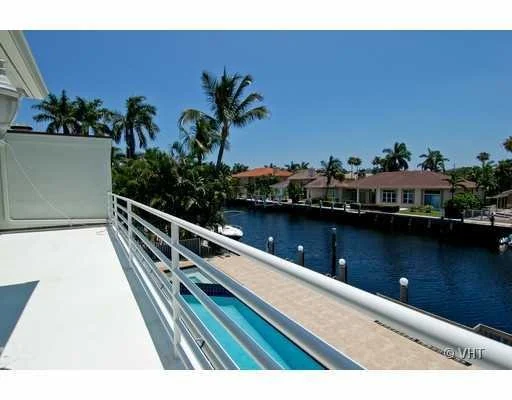 Photo of 906 Iris Drive