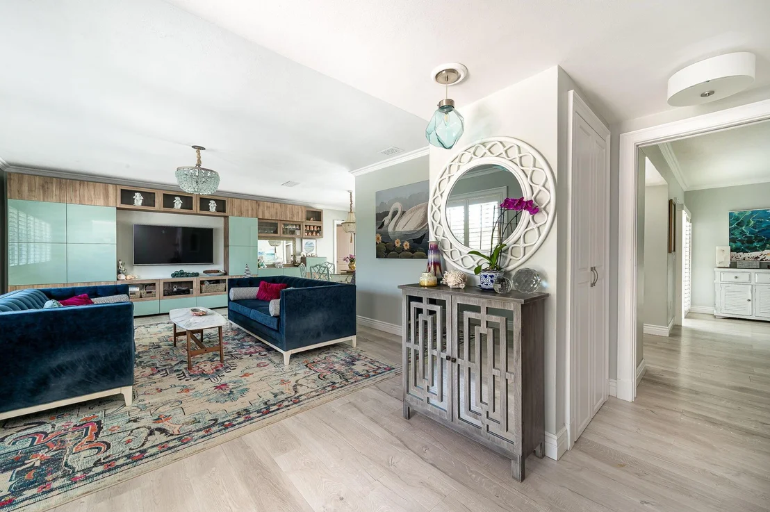 Photo of 810 Valencia Drive