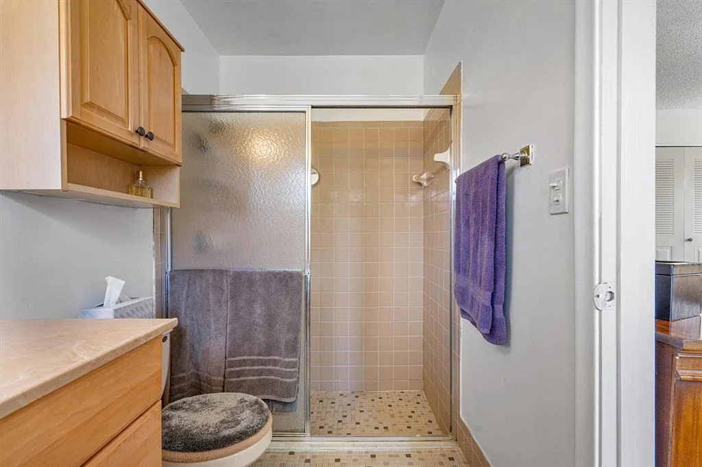 Photo of 6184 Stanley Lane