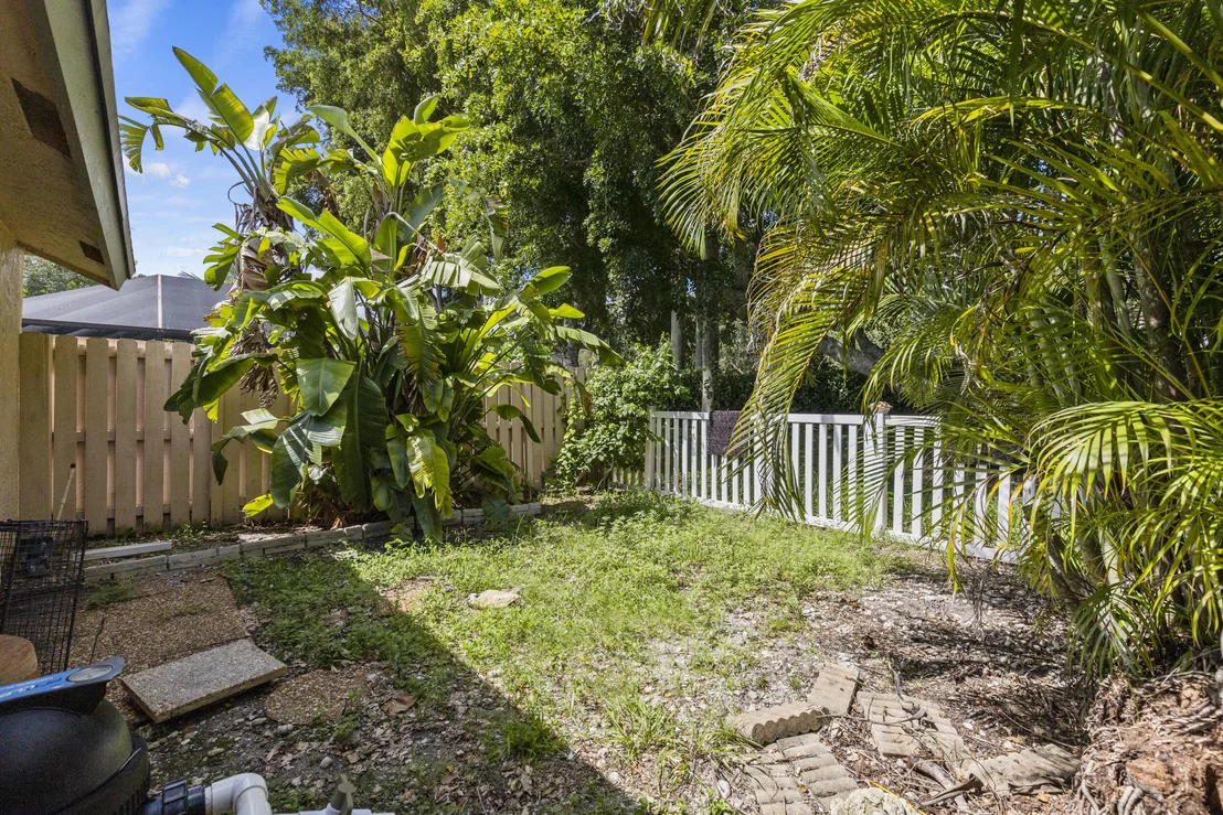 Photo of 21665 Sutters Lane