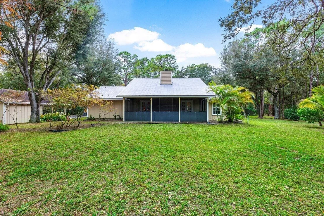 Photo of 13089 Persimmon Boulevard