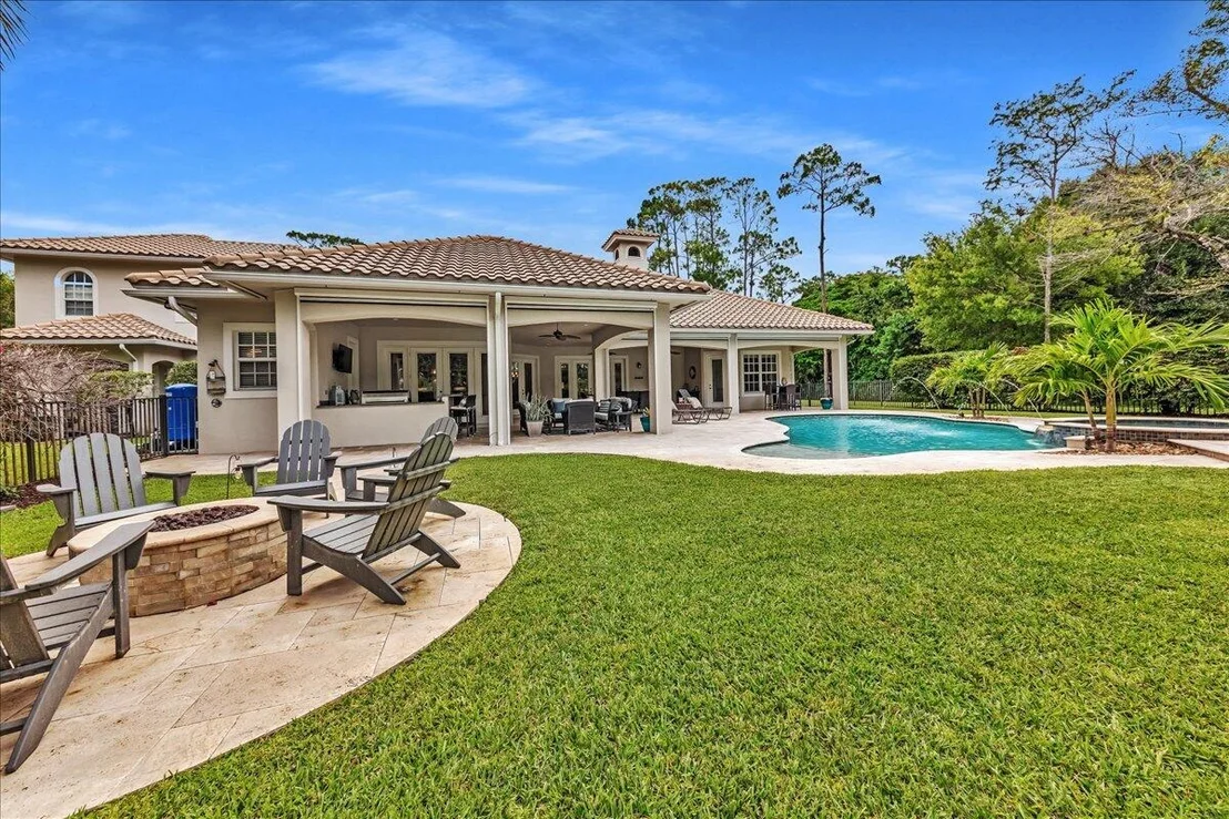 Photo of 378 Squire Drive